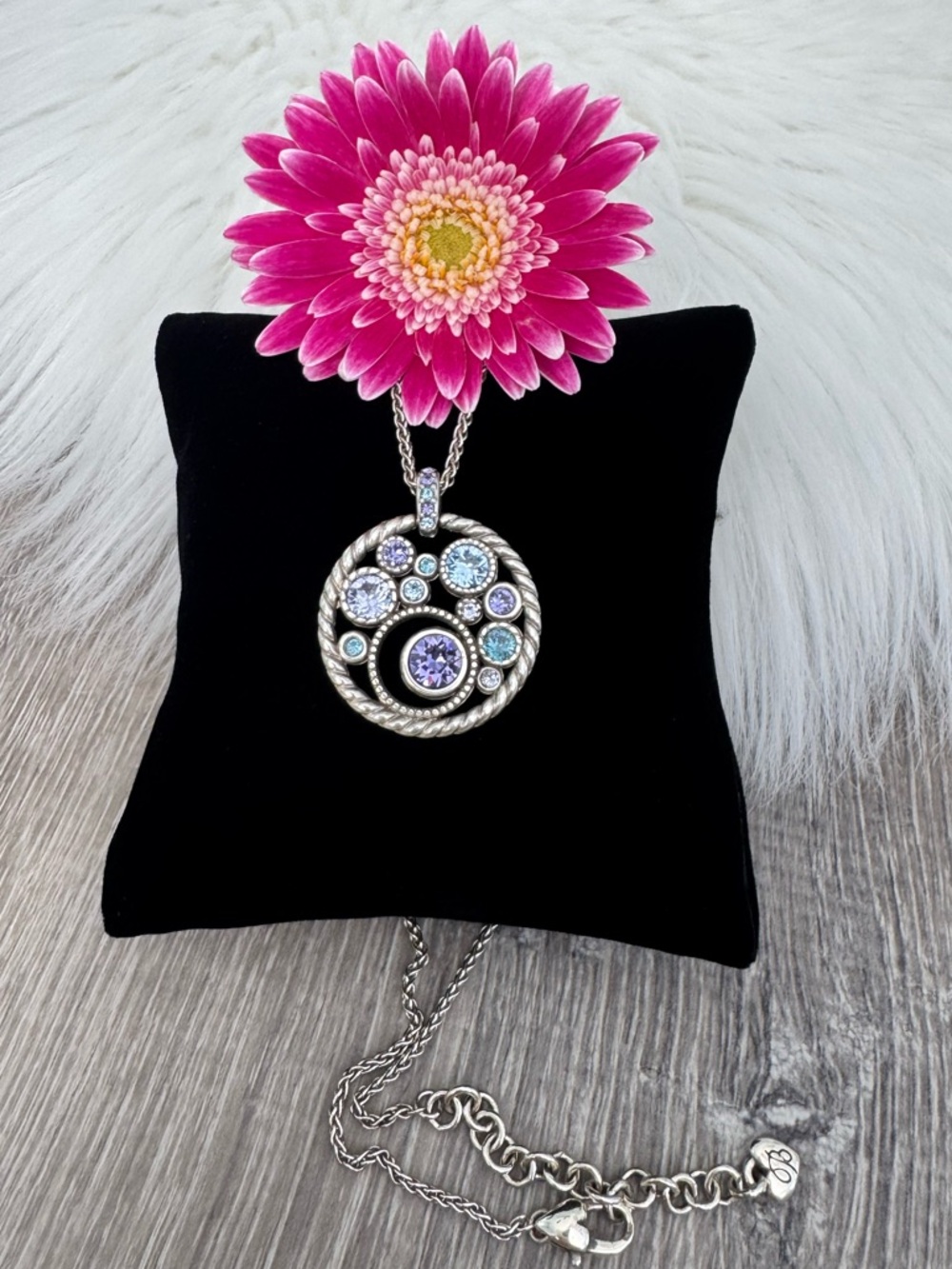 🩵 BRIGHTON Halo Round Pendant Necklace With Blue Purple Crystals💜 - Picture 3 of 7